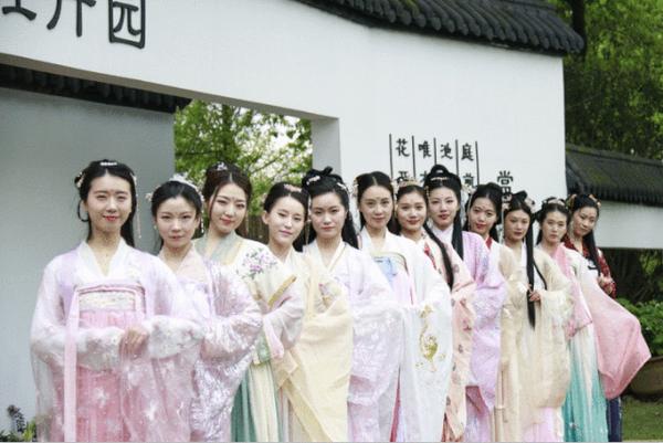 花朝节里赏花神 你知道12个月里的守护花神都是谁吗 知乎