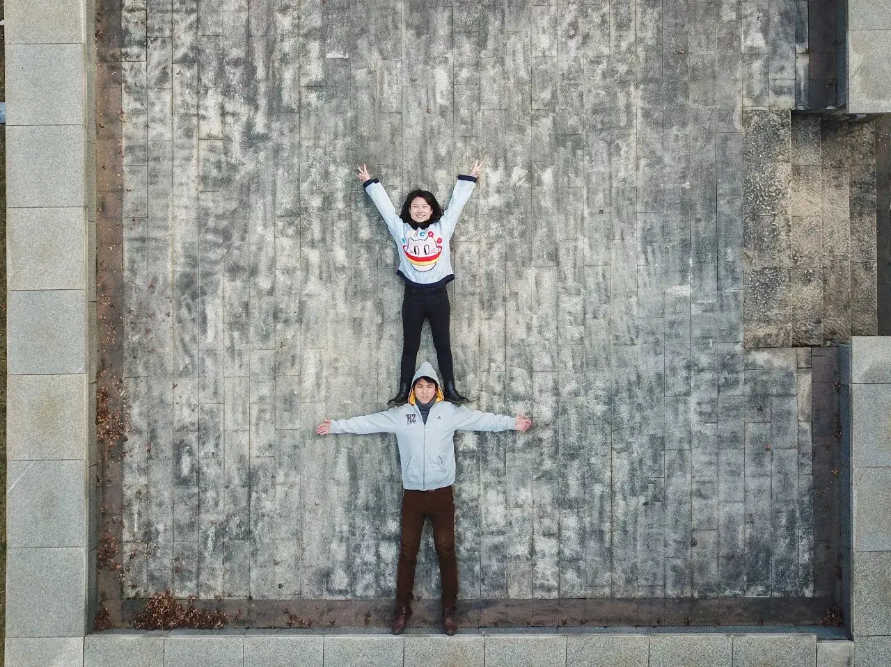 视频教学手机如何拍出脑洞大开的创意照