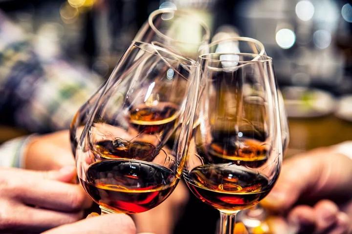 从酒后表现看一个人的性格,据说非常准! - 知乎