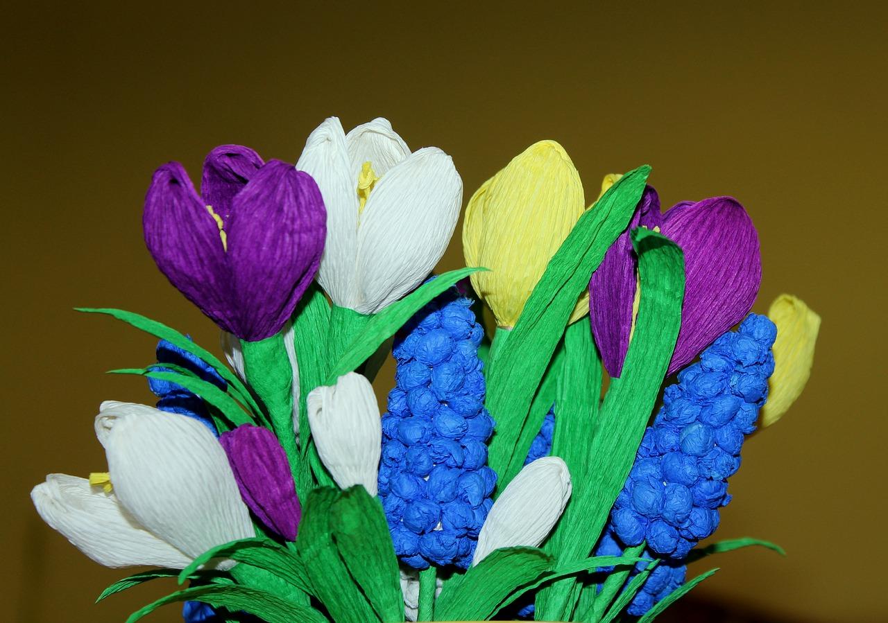 2. 纸花折叠技巧