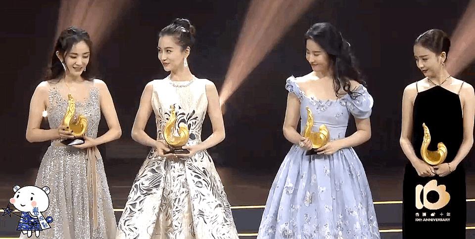 如何评价刘亦菲 2020 微博之夜的造型和搭配?