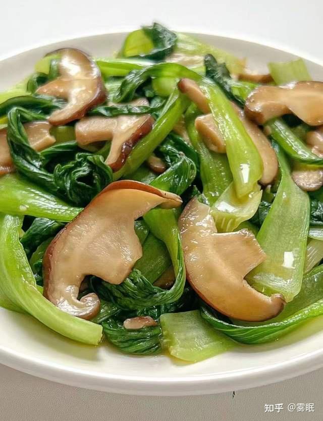 香菇炒油菜真实图片图片