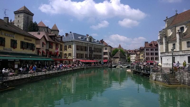 安纳西就只有那个湖可我还是常去转转