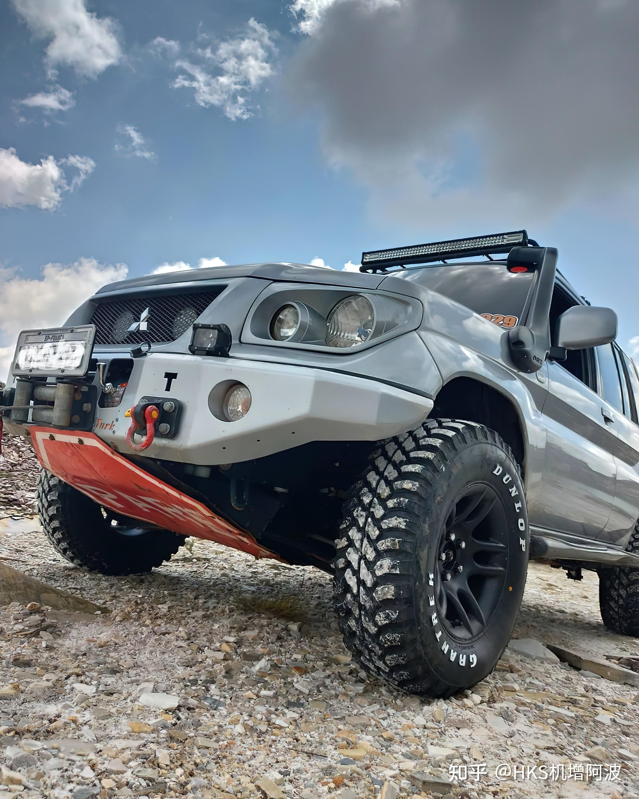 山猫帕杰罗改装机械增压是重温历史经典还是情怀更是稳定