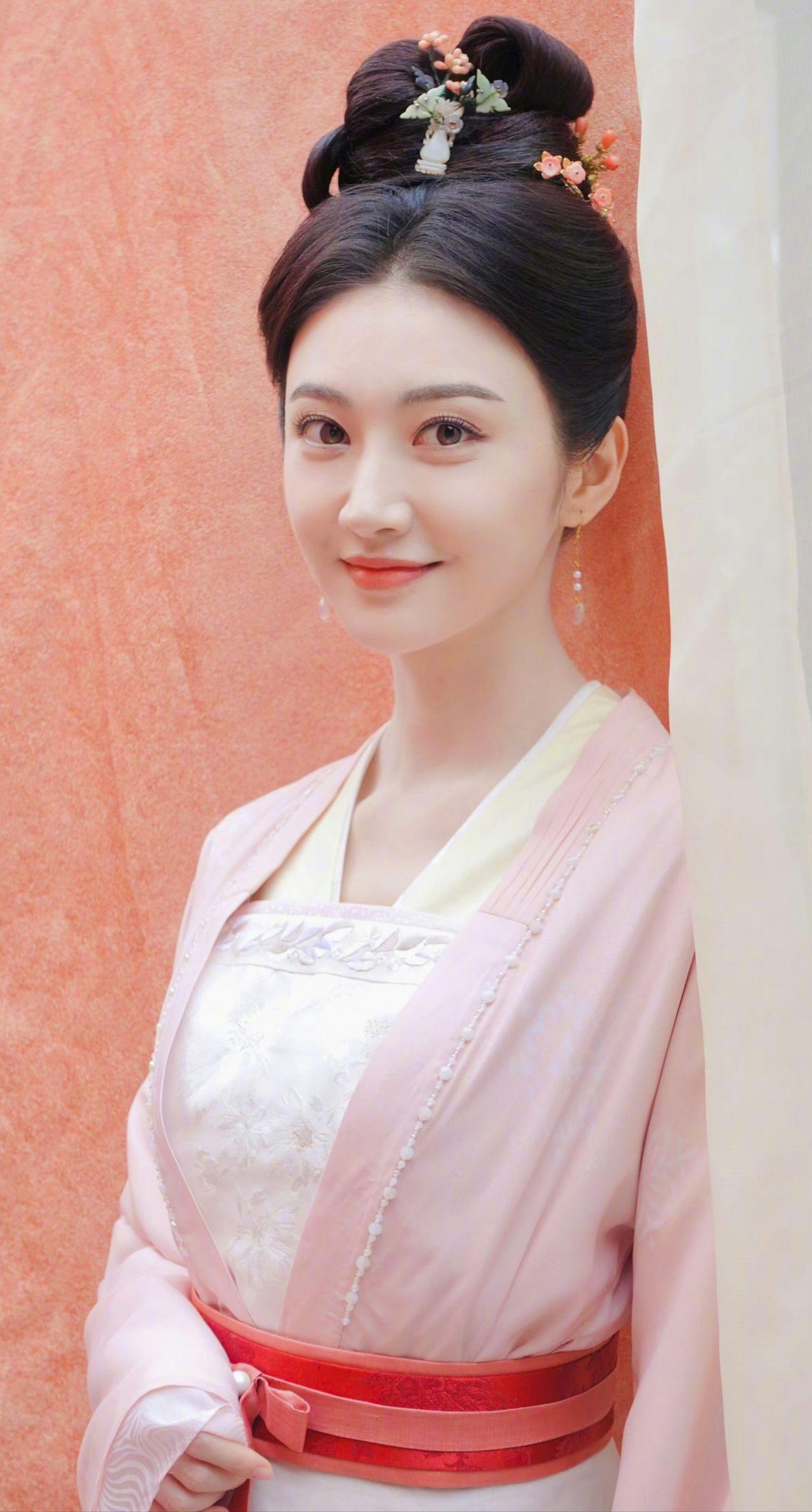 如何评价女星景甜的颜值? - 知乎