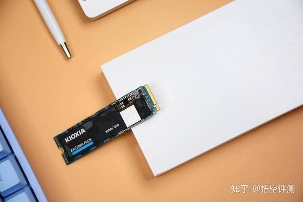 固态硬盘写入不到10
