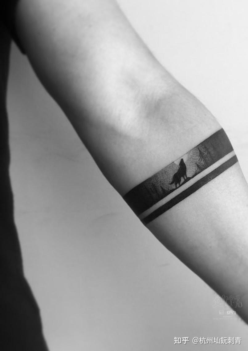 我想文一个纹身,主题是知行合一,这种主题的纹身设计有没有好的推荐啊