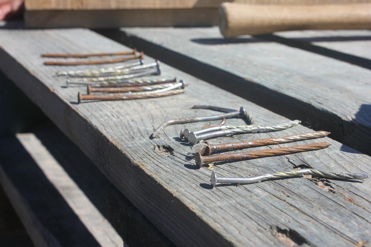 如何增强铁钉硬度