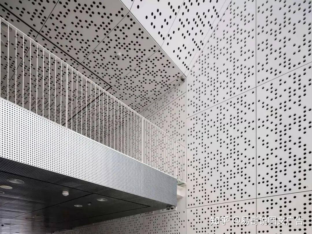穿孔铝单板在广告装饰行业的应用介绍