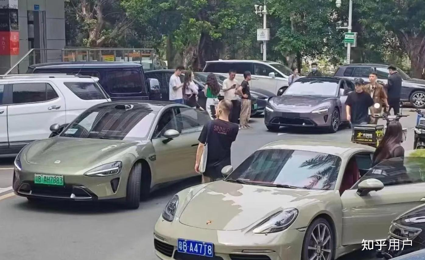 同样都是模仿保时捷为什么大家对众泰sr9和小米su7的态度截然不同