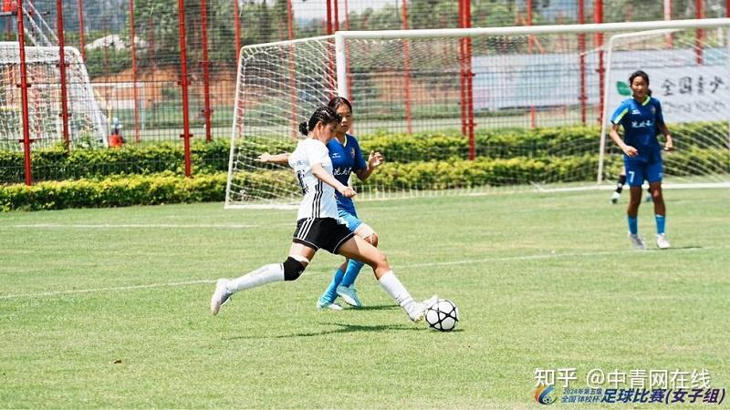 第五届全国体校杯足球比赛 (女子组) 在广西贵港开赛