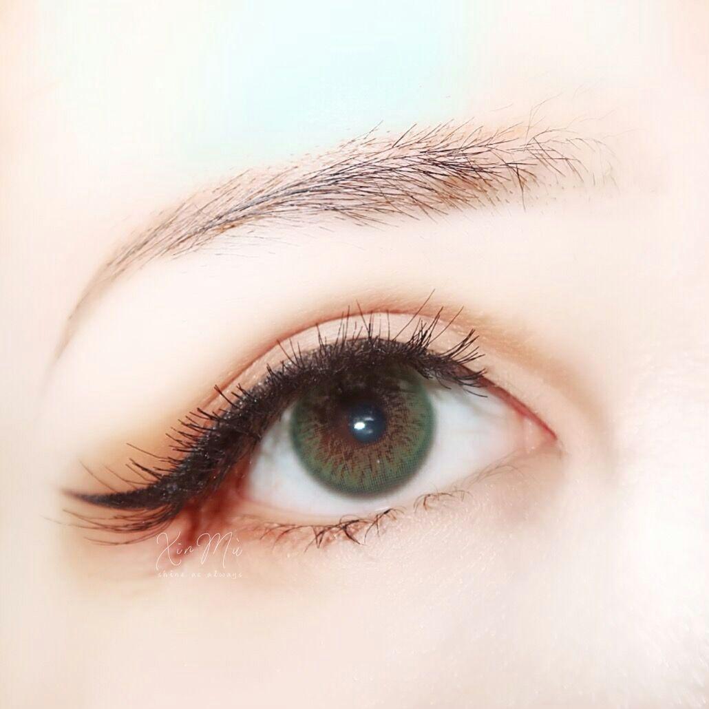 有没有什么绿色系美瞳推荐自然一点的最好是墨绿色