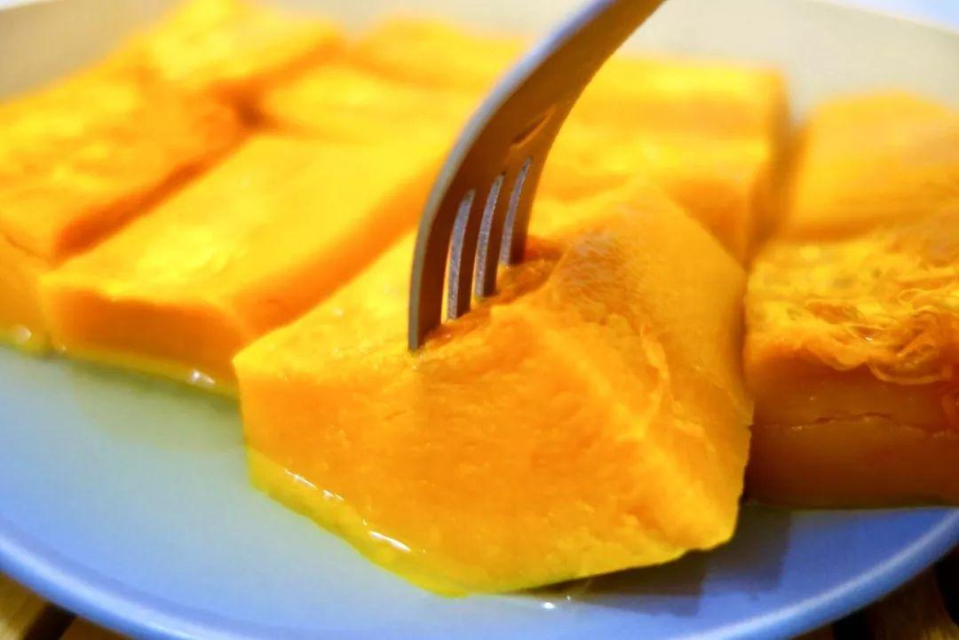 怎样做南瓜蒸糯米 v2-a3f5eee7fb9a348115911a1742493e20_r.jpg