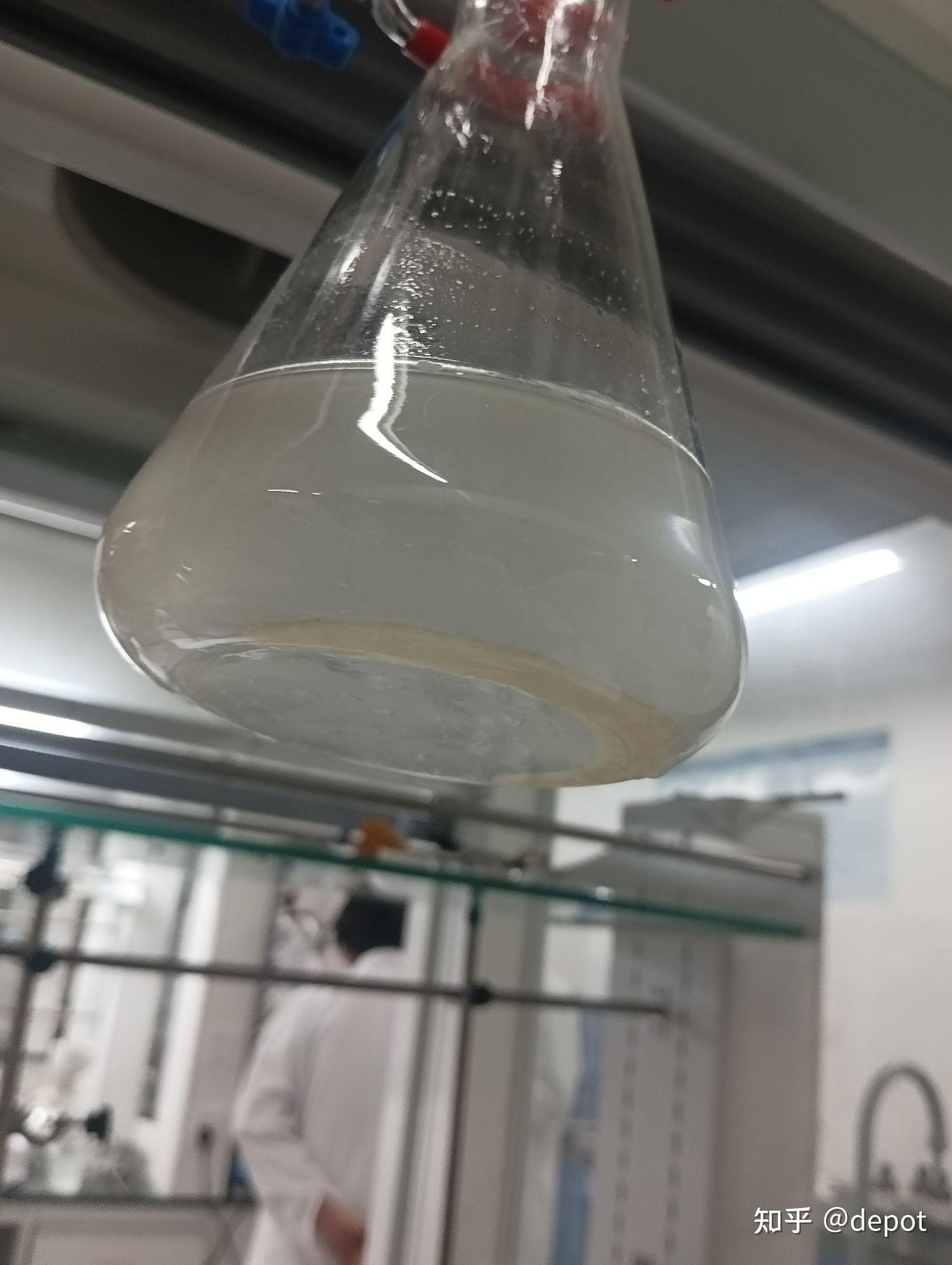 制备阿司匹林时为什么会产生黄色油状物?