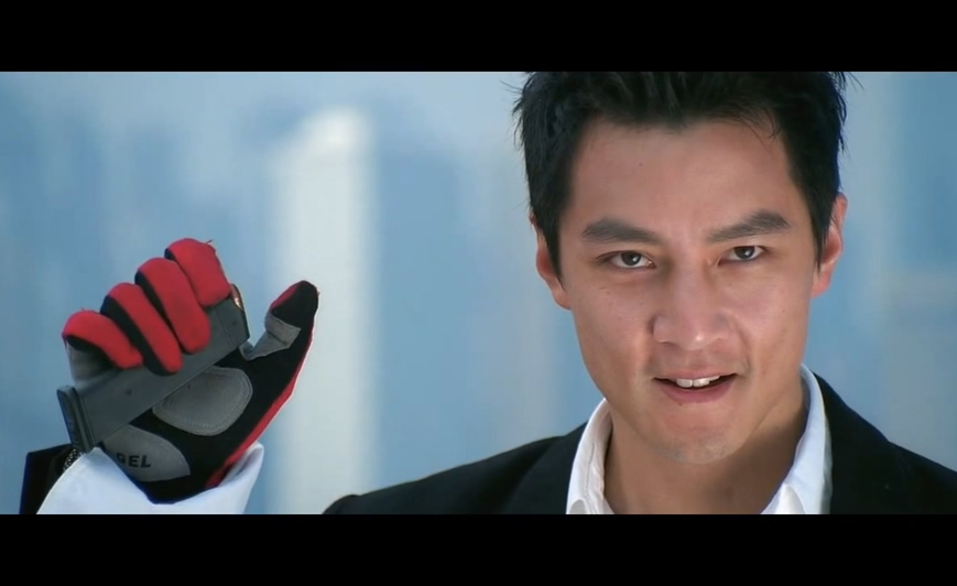 新警察故事.吴彦祖越发扭曲