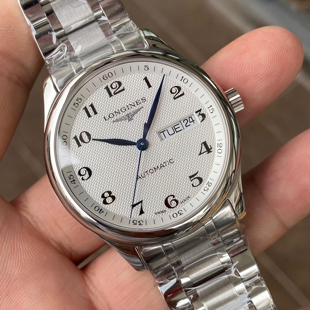 浪琴名匠钢带腕表为男士解决夏季搭配正装问题百搭更实用