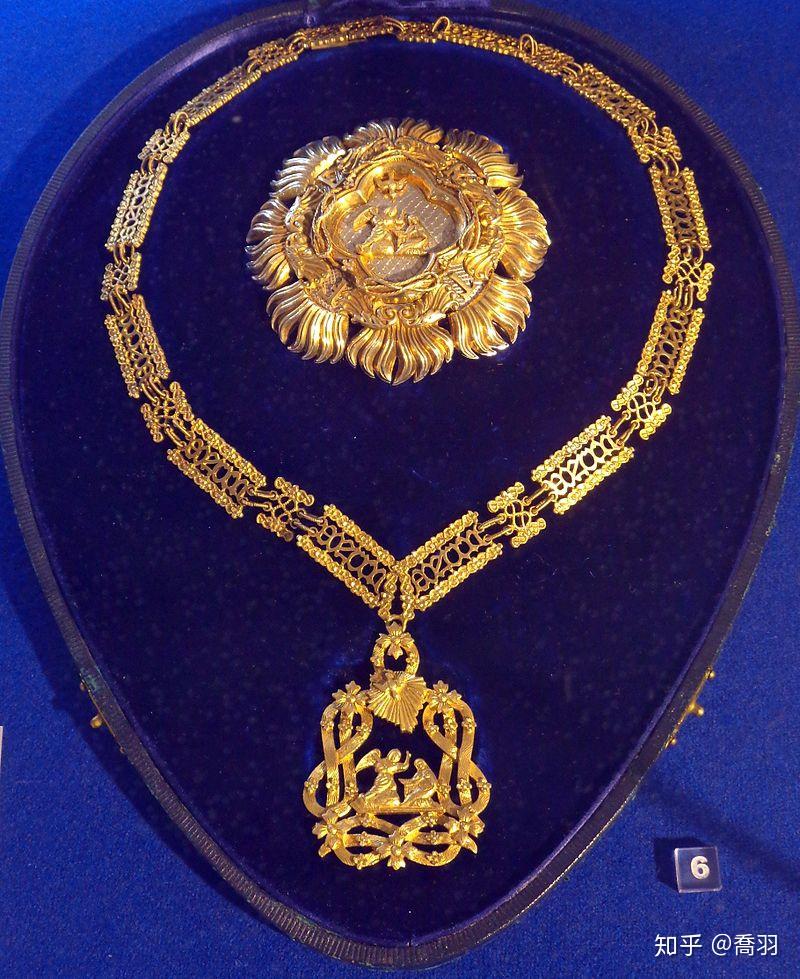 授予卢贝总统意大利的最高荣誉勋章「最神圣的天使报喜骑士勋章ordine
