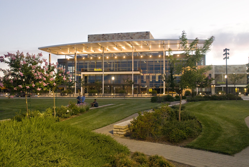 uc放榜丨勇闯美本top30村到出圈的ucd到底凭什么