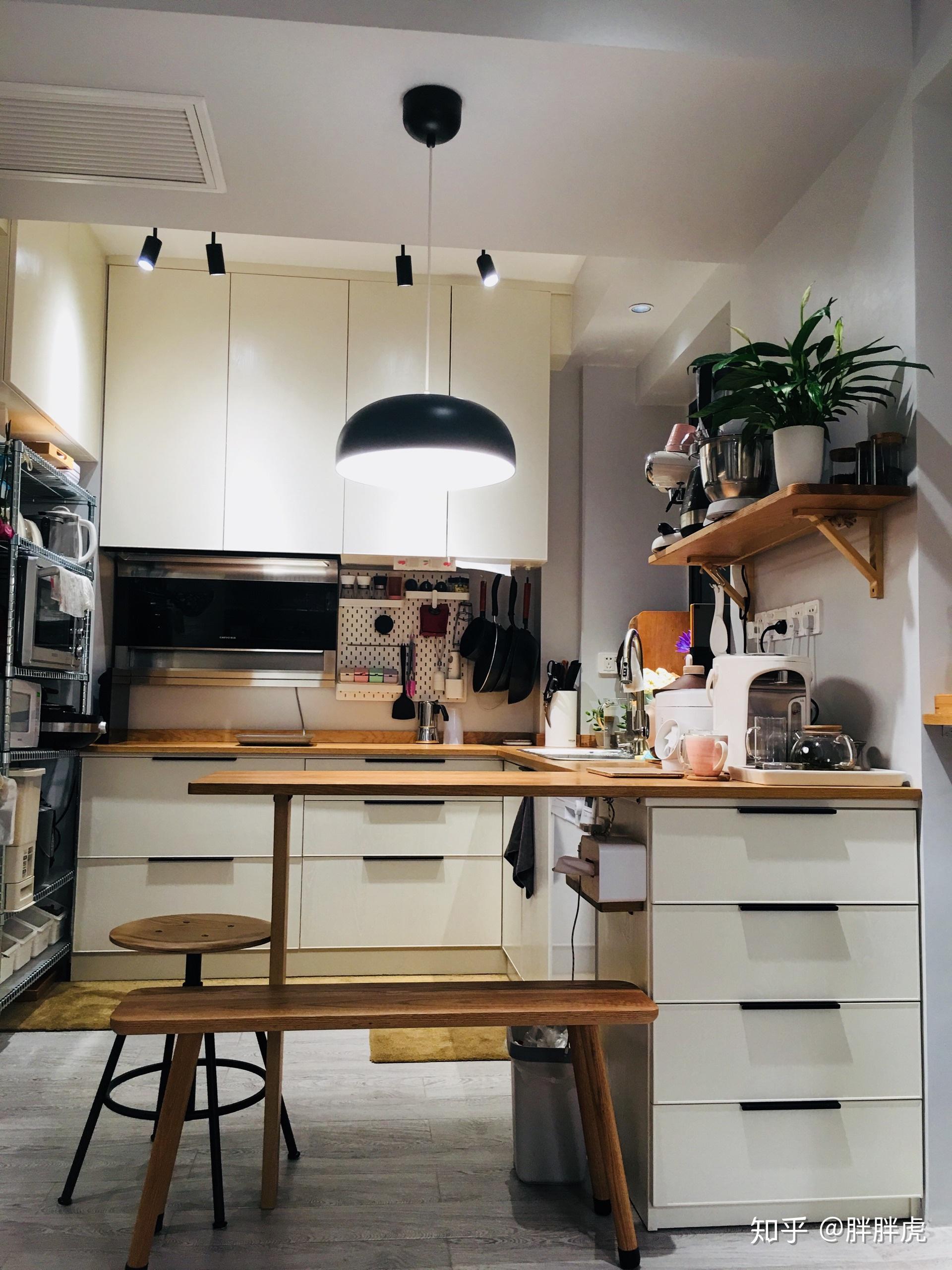 家里使用开放式厨房是种什么体验油烟和炒菜的味道影响如何