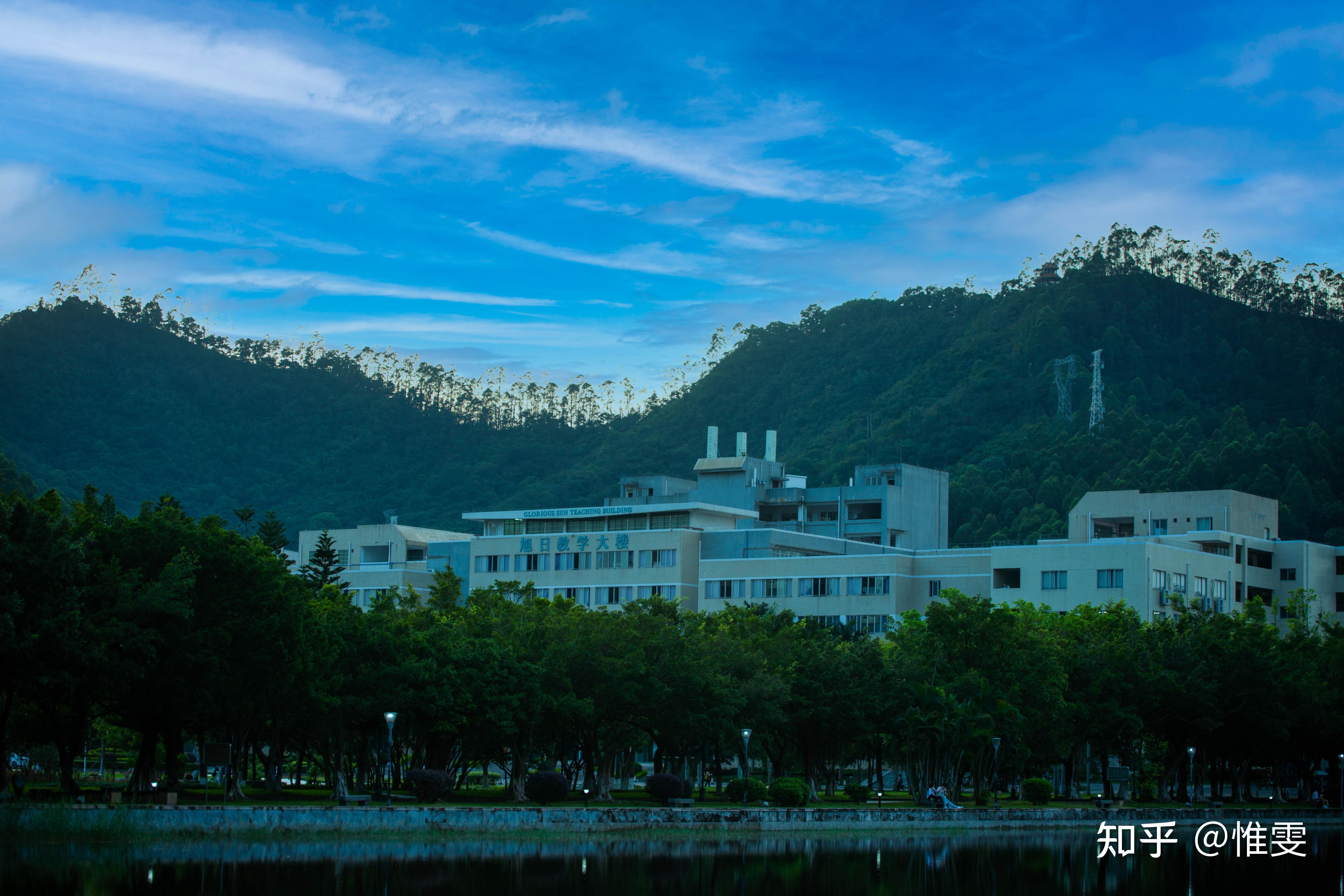 惠州学院丰湖校区图片