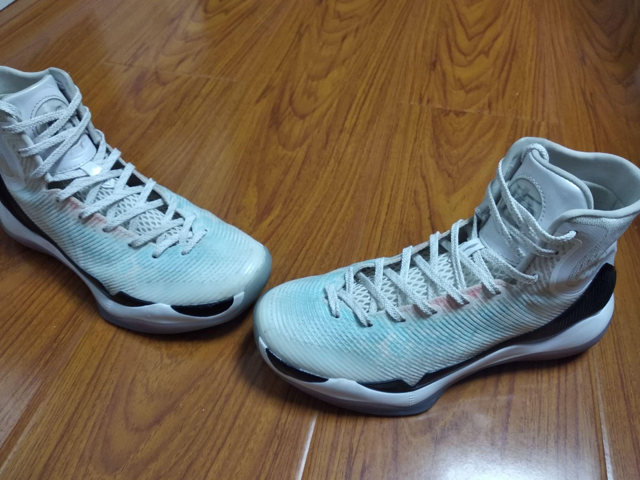 李宁篮球鞋驭帅11和音速7应该如何选择?