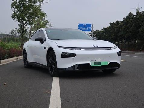 一名改裝車玩家加入新能源陣營小鵬汽車p7初上手體驗