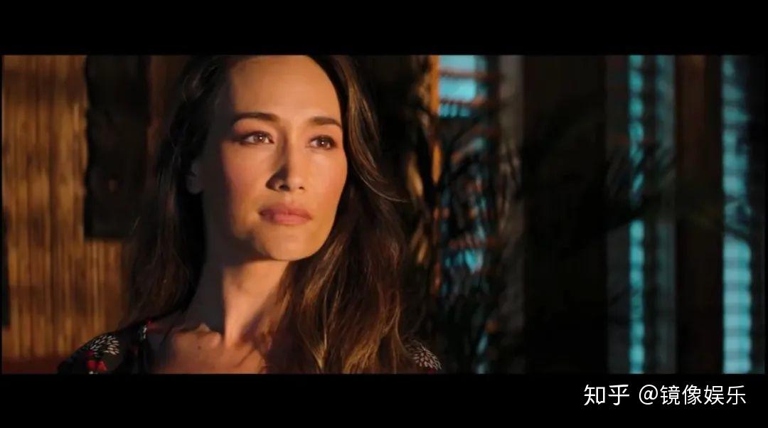 迈克尔·佩纳,李美琪,波茜娅·道布尔戴,露西·海尔等主演的电影版