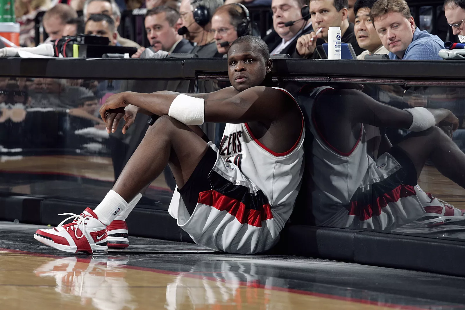 扎克兰多夫宣布退役如何评价他的nba生涯