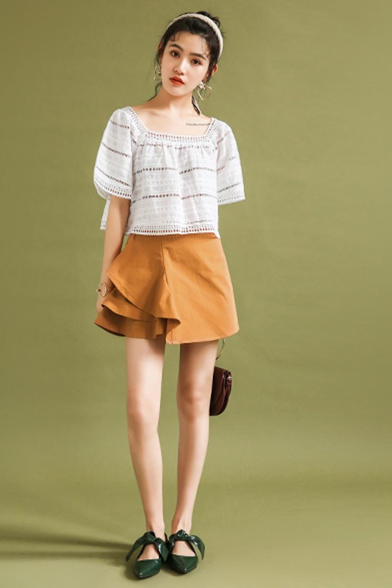 女生滑肩适合什么样的衣服