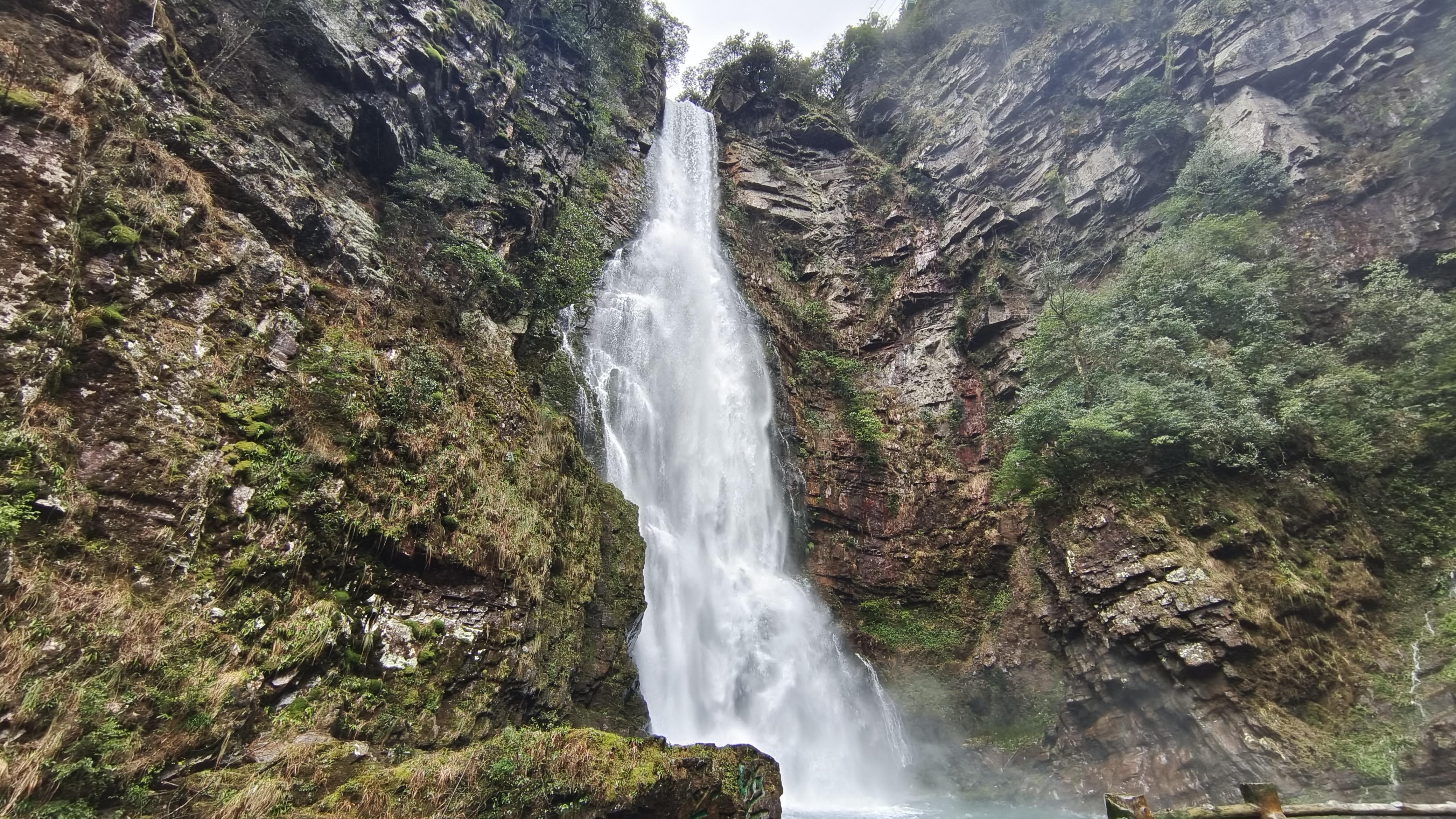 美丽吉安井冈山龙潭风光