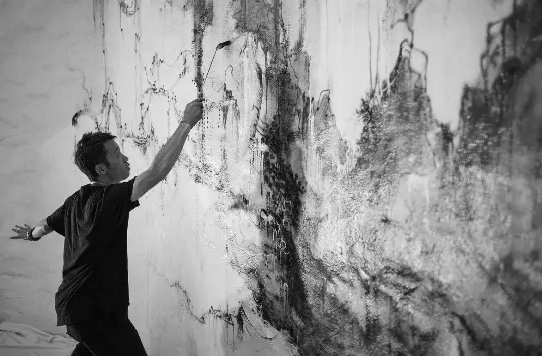 画图男陈英杰将泼墨山水和涂鸦组合令人惊艳