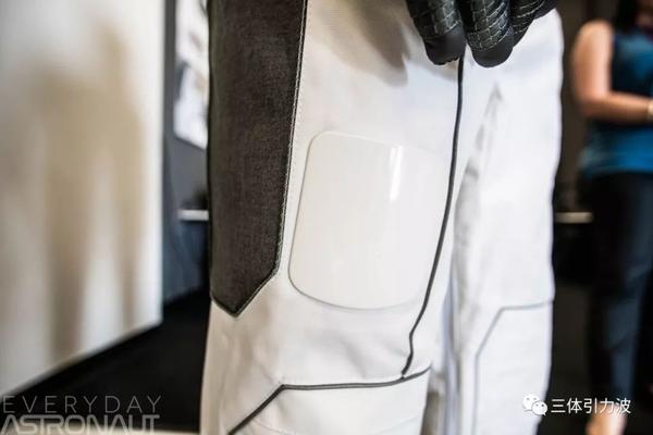一袭星战风,SpaceX宇航服越看越科幻 - 知乎