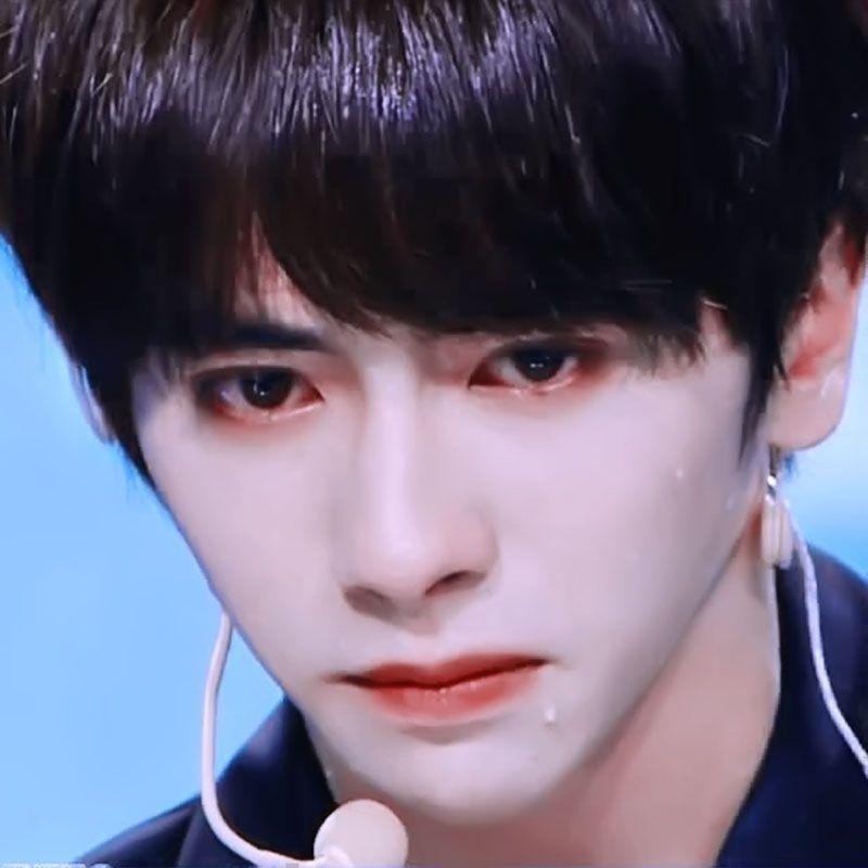 有没有那种美人落泪的真人头像?男女都可! - 知乎