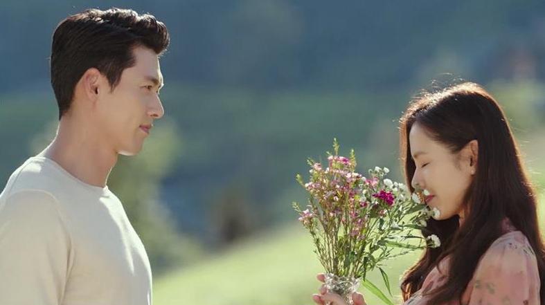 真正的爱情在线观看免费 v2-a570b9edc228cc8538156e7ef0077fd8_1440w.jpg?source=172ae18b