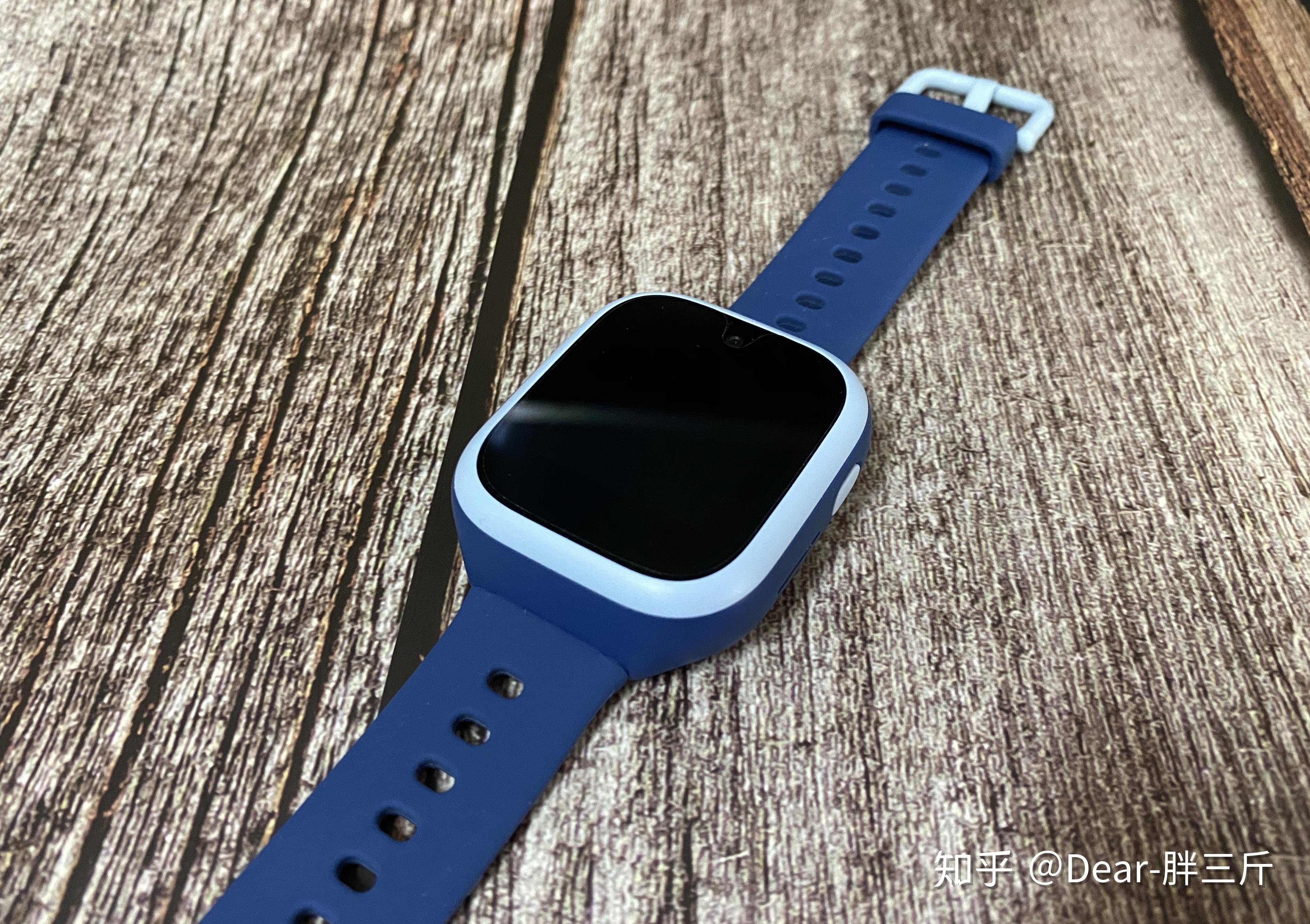 送孩子最好的礼物米兔儿童电话手表4c