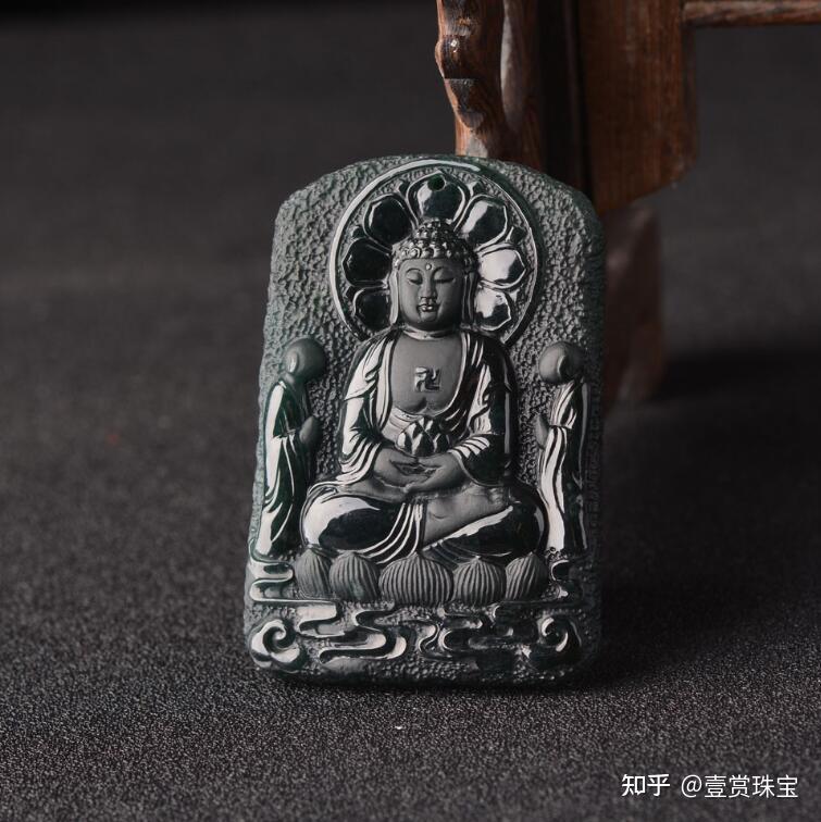 墨翠的主要矿物为绿辉石,含有少量的硬玉,钠铬辉石,钠长石,透闪石等