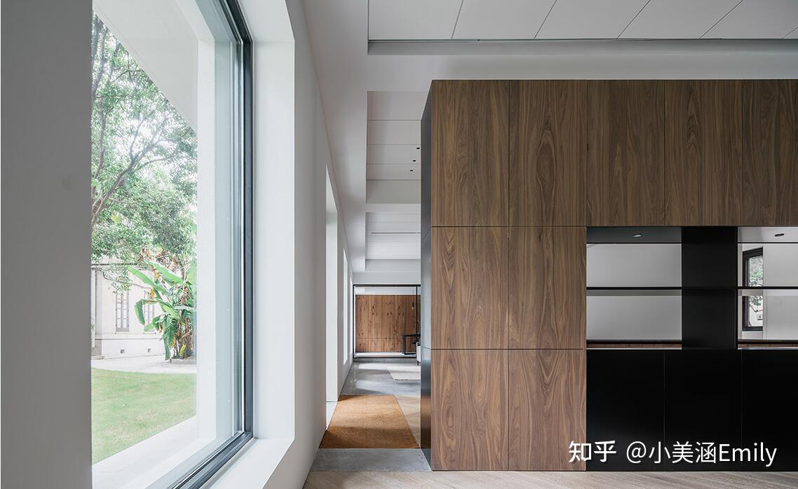 集展厅与办公于一体的空间设计 - 知乎
