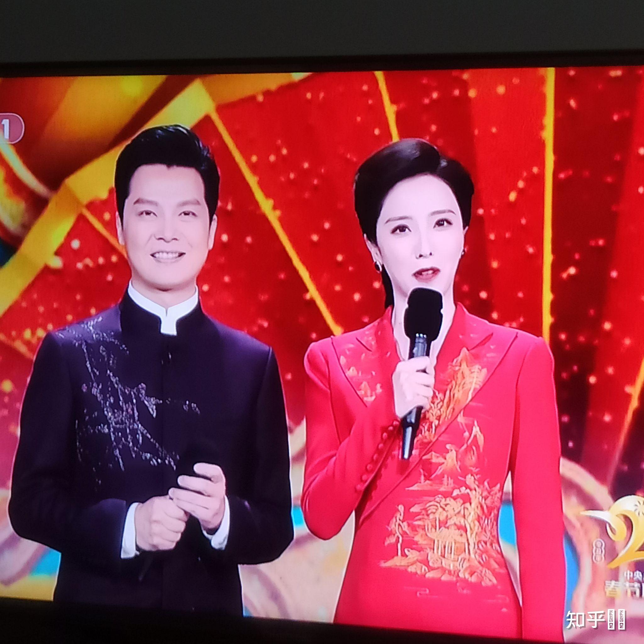 2021 年春节联欢晚会的舞美和服装造型,有哪些亮点和特色? - 知乎
