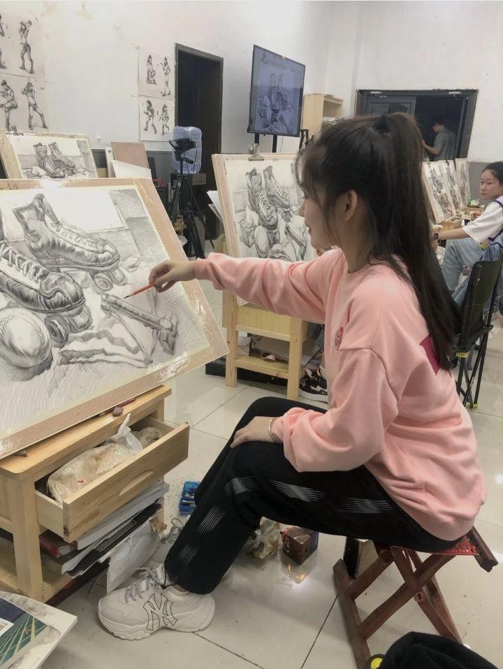 学艺术的美术生,毕业后都去做什么工作了? - 知乎