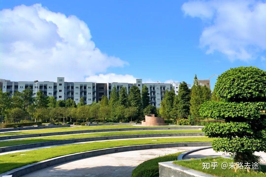 重慶大學城市科技學院怎麼樣啊