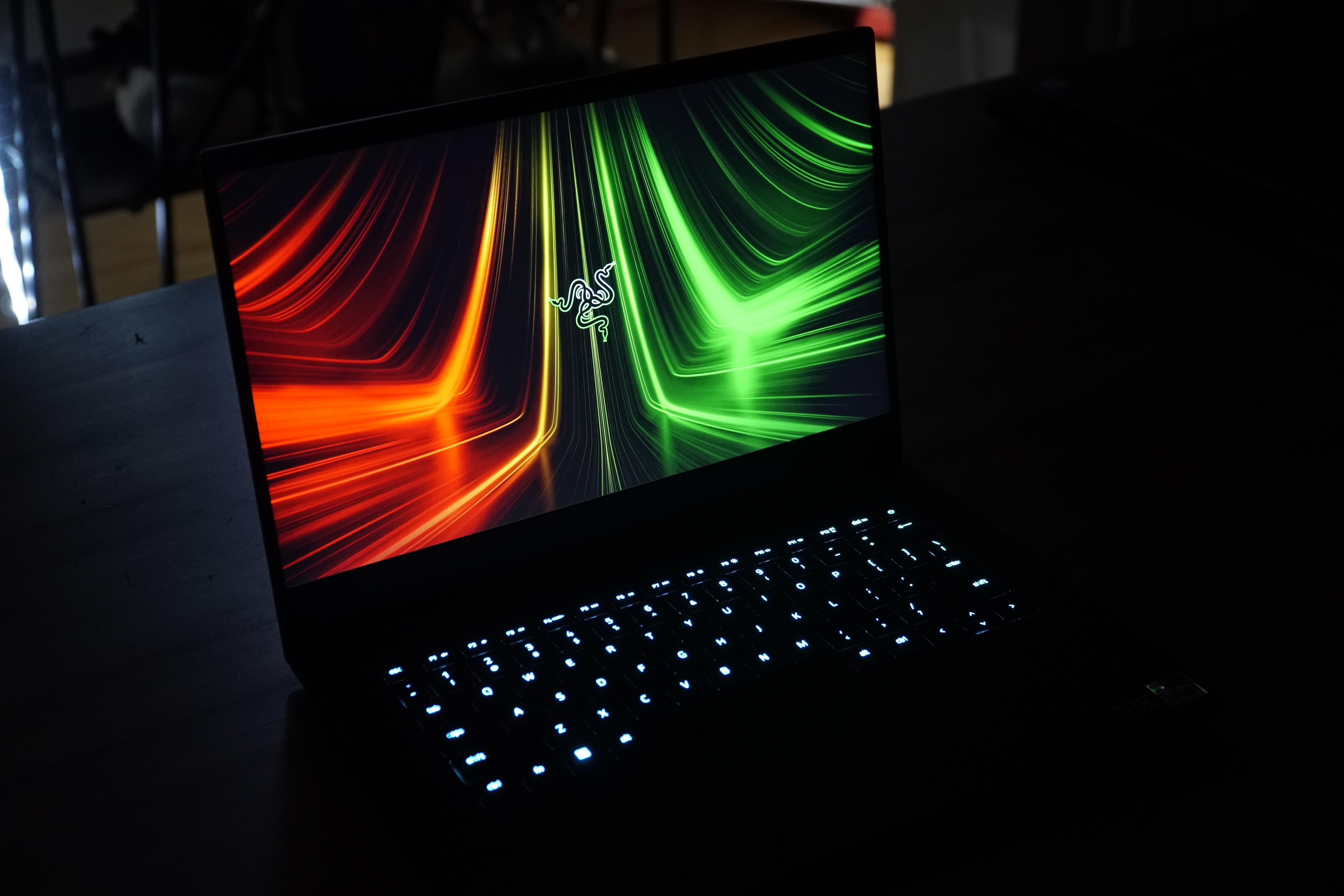 14寸性能本中2021款的雷蛇灵刃14幻14选哪个好一点