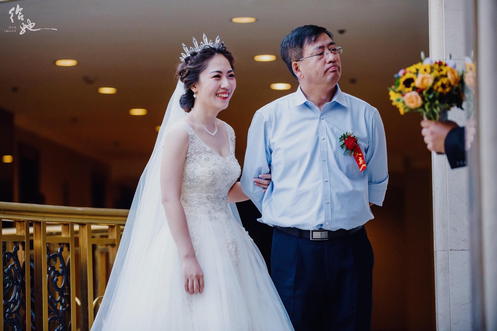 女儿出嫁时父亲的心情是怎样的
