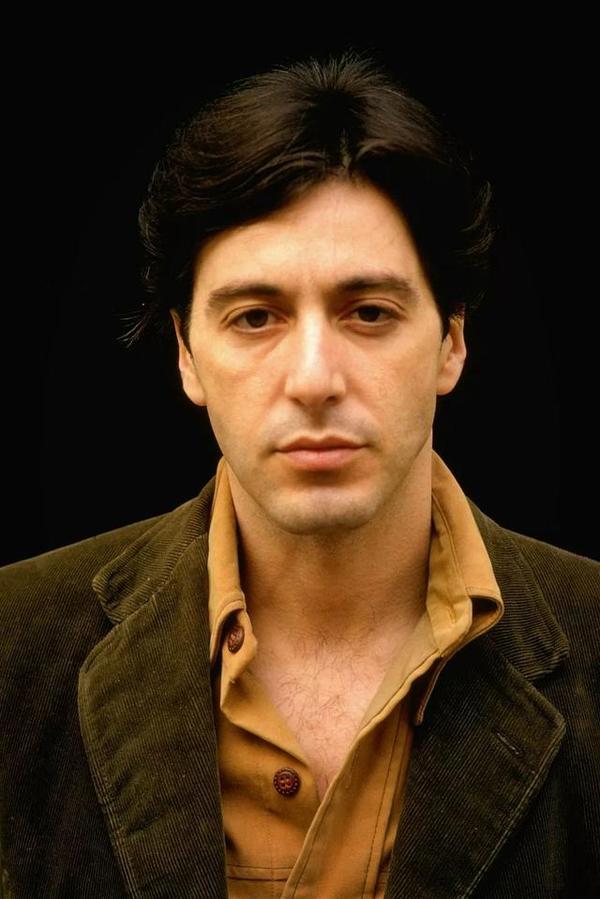 将所得收益用以资助艾滋病患者,流浪汉,以及其他帕西诺认为需要帮助