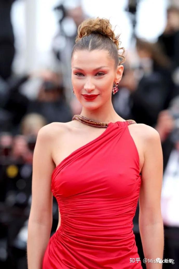 如何评价贝拉·哈迪德(bella hadid)?