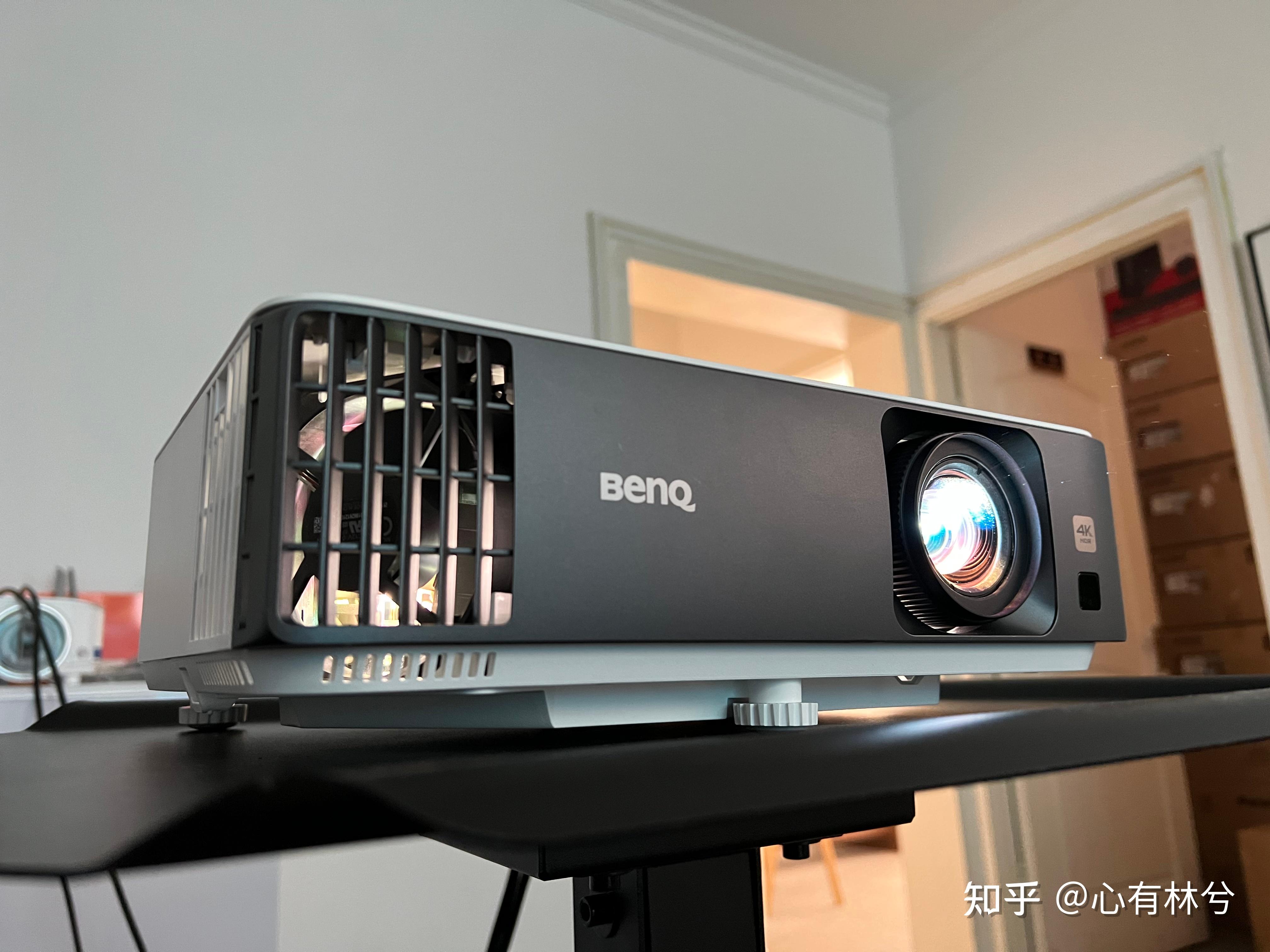 专业4k,亮彩平衡——明基tk700投影仪开箱评测及选购指南 - 知乎