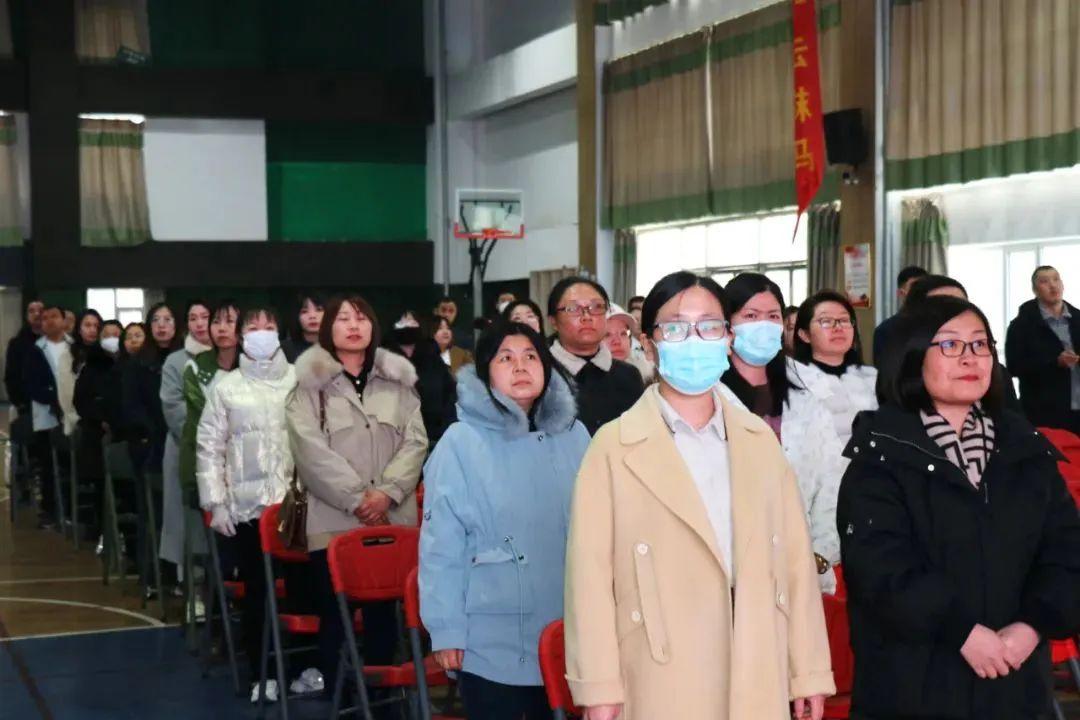 @家长朋友们:为什么建议你一定要参加家长会? - 知乎