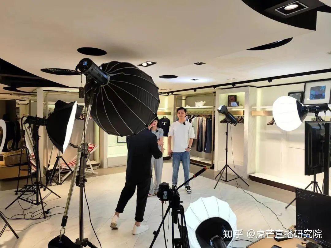 直播间搭建打造高人气吸睛直播场景的秘诀