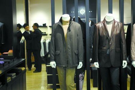 服饰行业揭秘 v2-a6553960b2e1fac6d225fe392b357f59_1440w.jpg?source=172ae18b