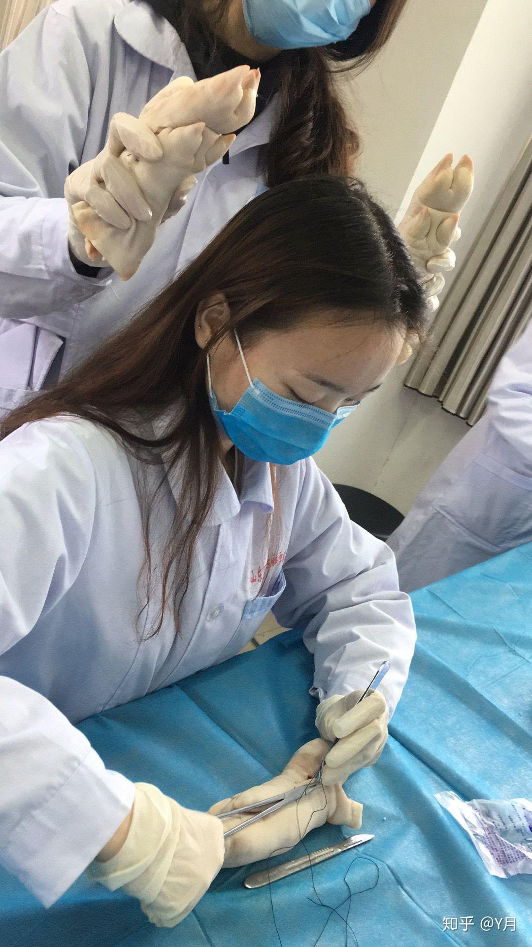 学医的女生有多可怕? - 知乎