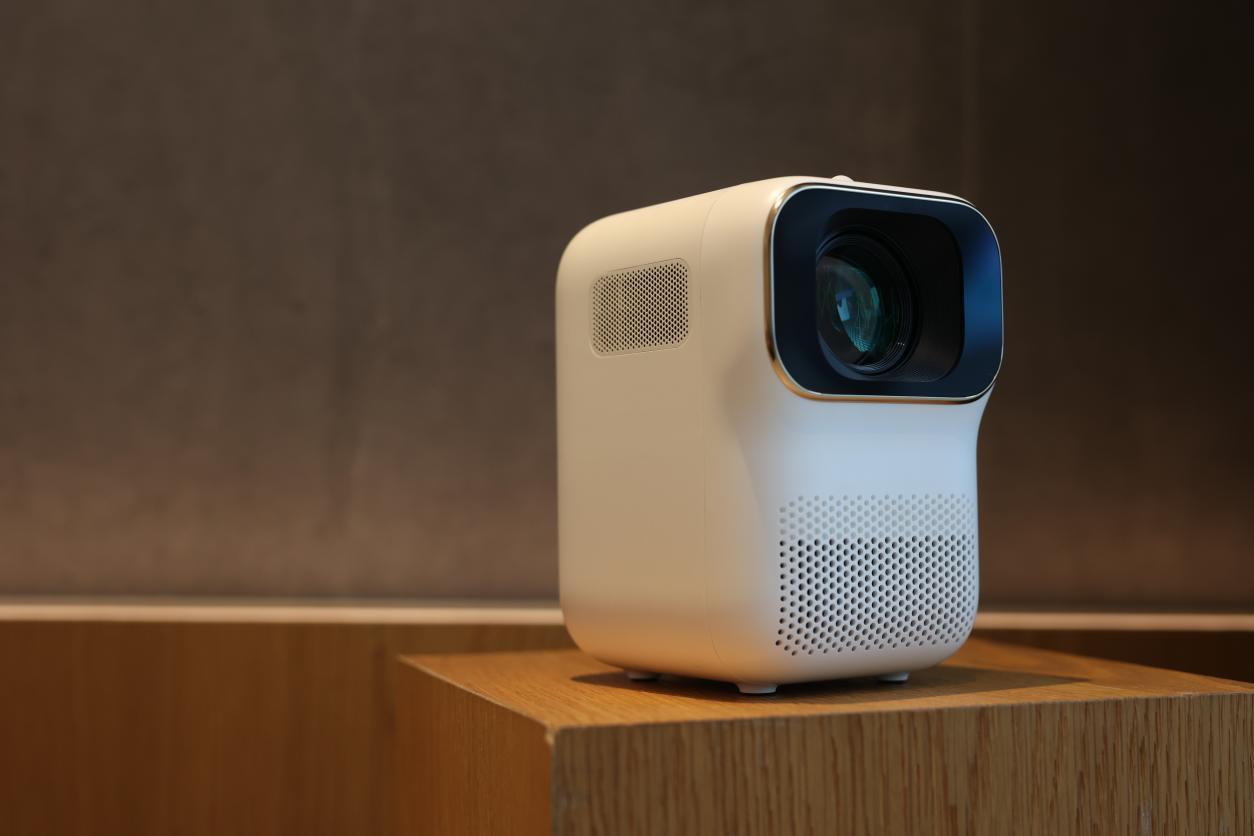 小明v1投影仪详细信息 v2-a660ce16e055aa6fee2f15fe6a17fe97_1440w.jpg?source=172ae18b